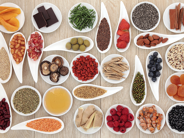 alt="superfoods for life extension"